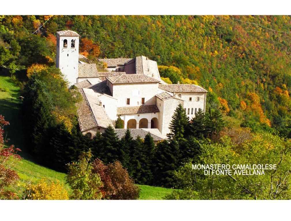 Camera Con Vista Фоссомброне Экстерьер фото